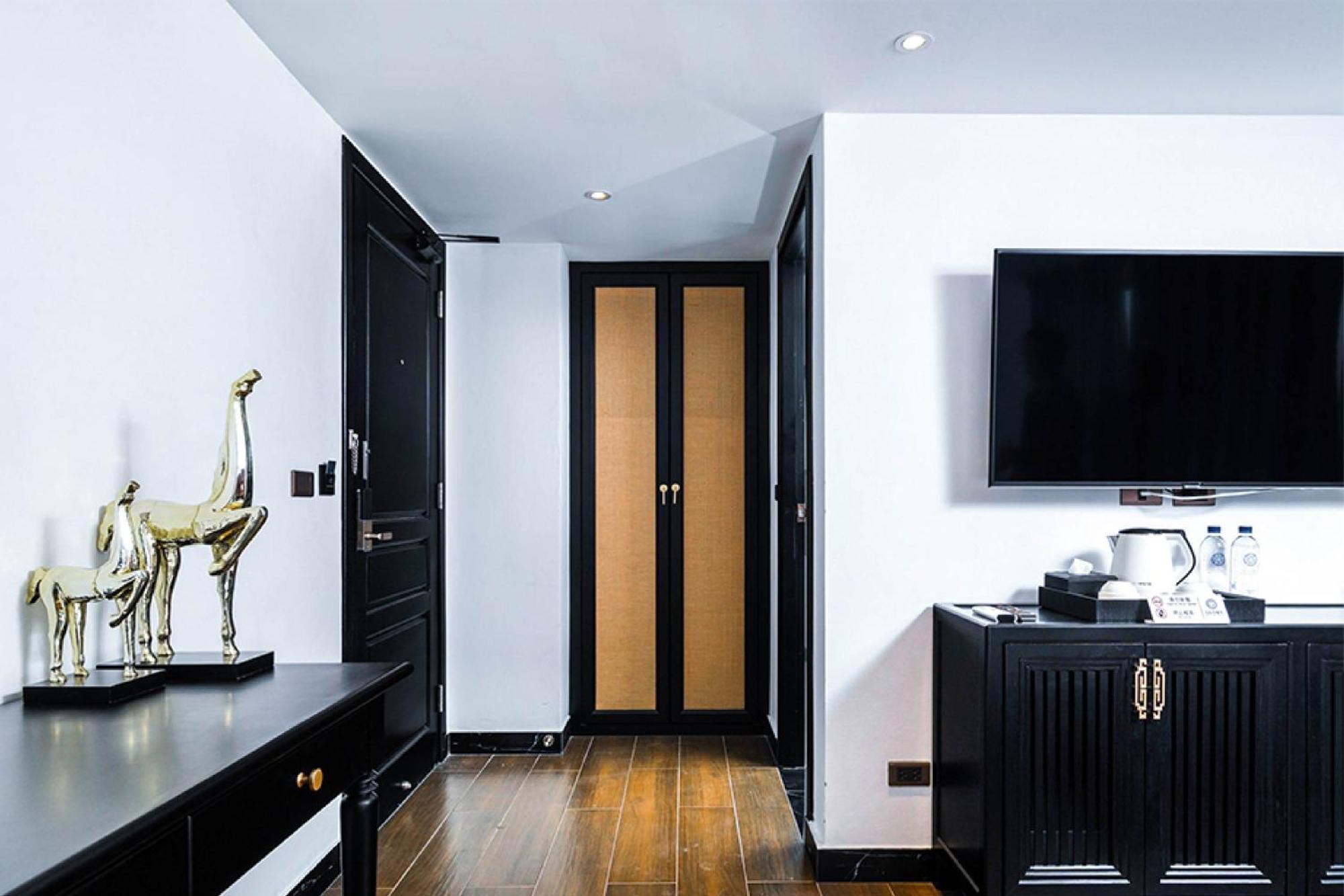 Glory Boutique Suites 清迈古城荣耀精品酒店 Чиангмай Экстерьер фото