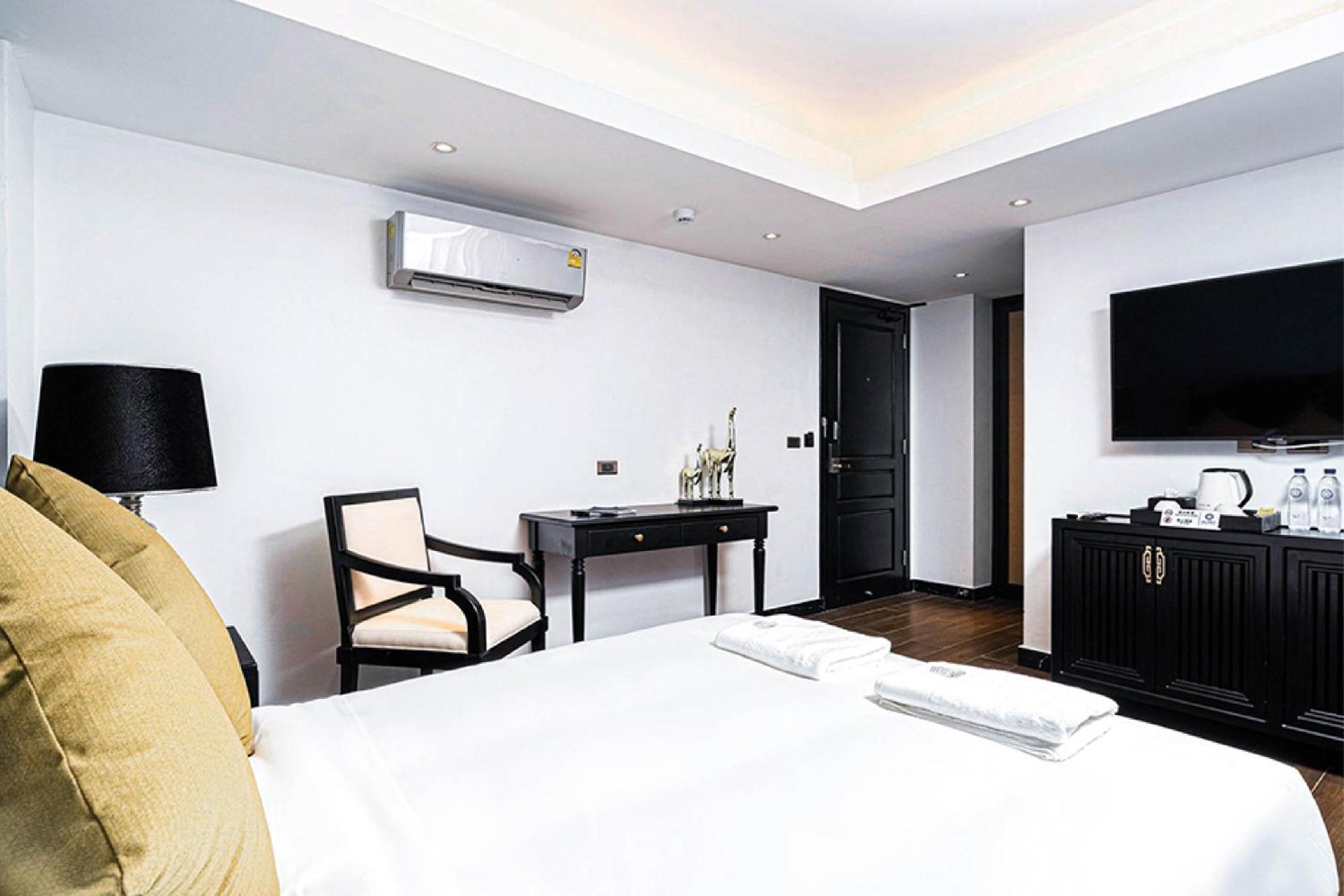 Glory Boutique Suites 清迈古城荣耀精品酒店 Чиангмай Экстерьер фото