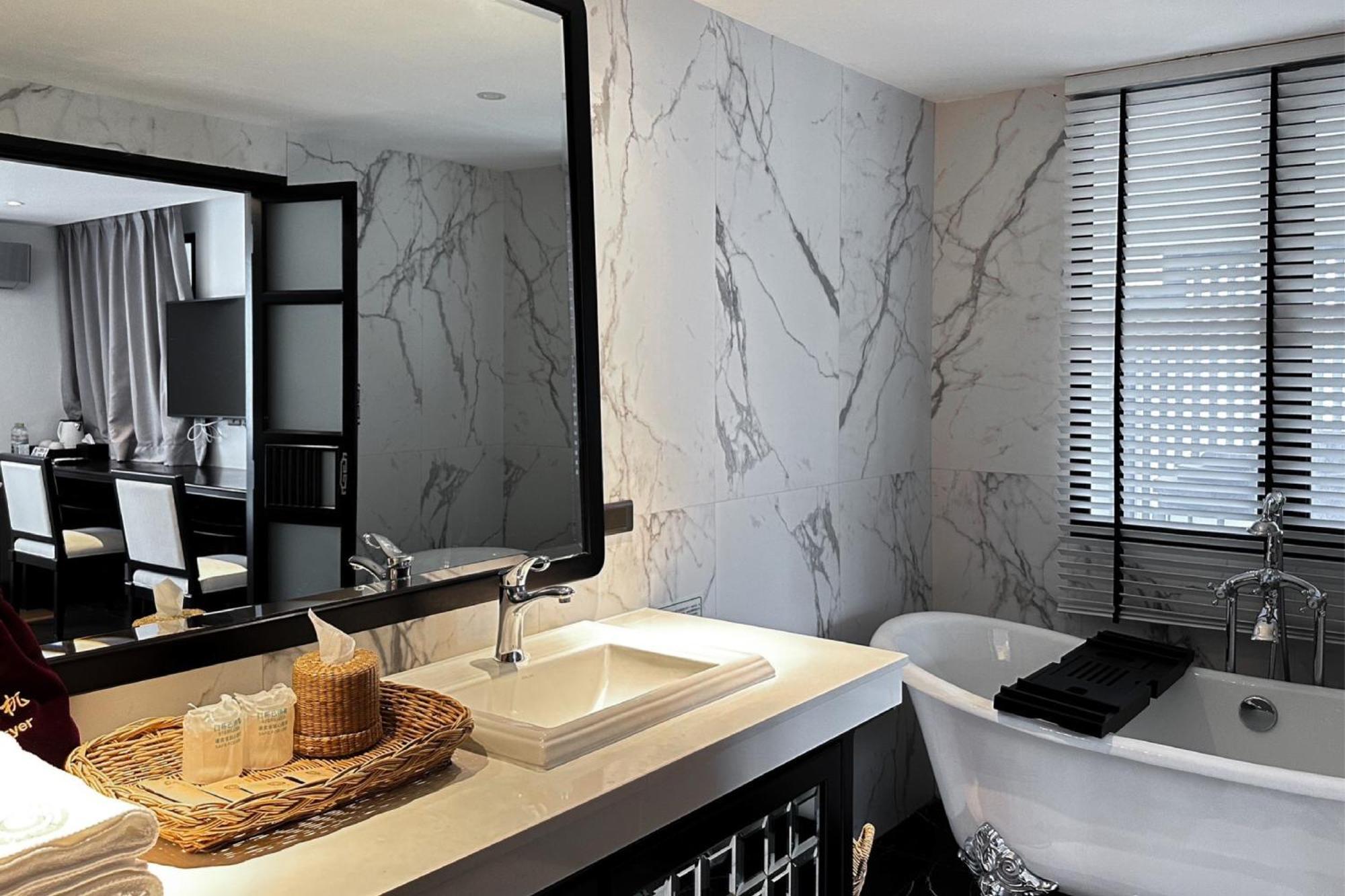 Glory Boutique Suites 清迈古城荣耀精品酒店 Чиангмай Экстерьер фото